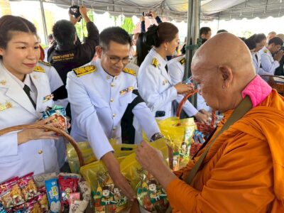 03-06-2569 สำนักตรวจเงินแผ่นดินจังหวัดกาญจนบุรี เข้าร่วมพิธีทำบุญตักบาตรถวายพระราชกุศล เนื่องในโอกาสวันเฉลิมพระชนมพรรษา สมเด็จพระนางเจ้าสุทิดา พัชรสุธาพิมลลักษณ พระบรมราชินี